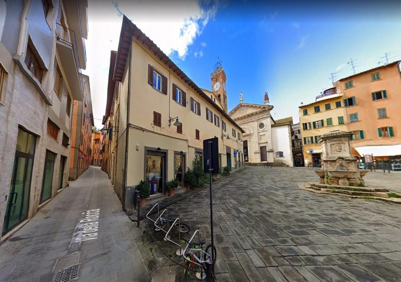Casa Via Della Rocca Luna Poggibonsi Bagian luar foto